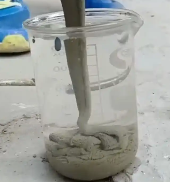 察哈尔右翼后水工混凝土絮凝剂，水下抗分散剂的作用及施工方法